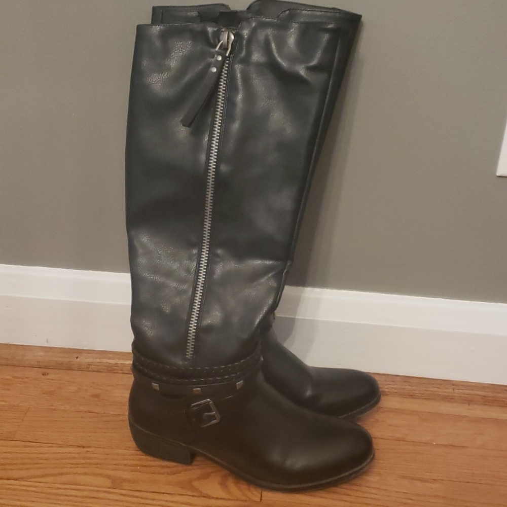 Black Boots- Wide Calf